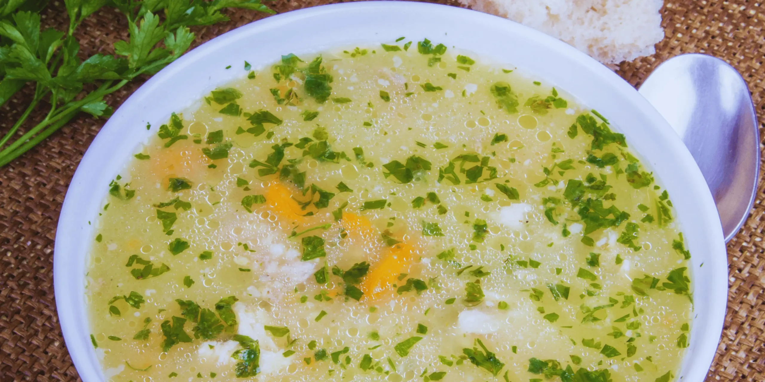 Zeleninová polévka krupník.